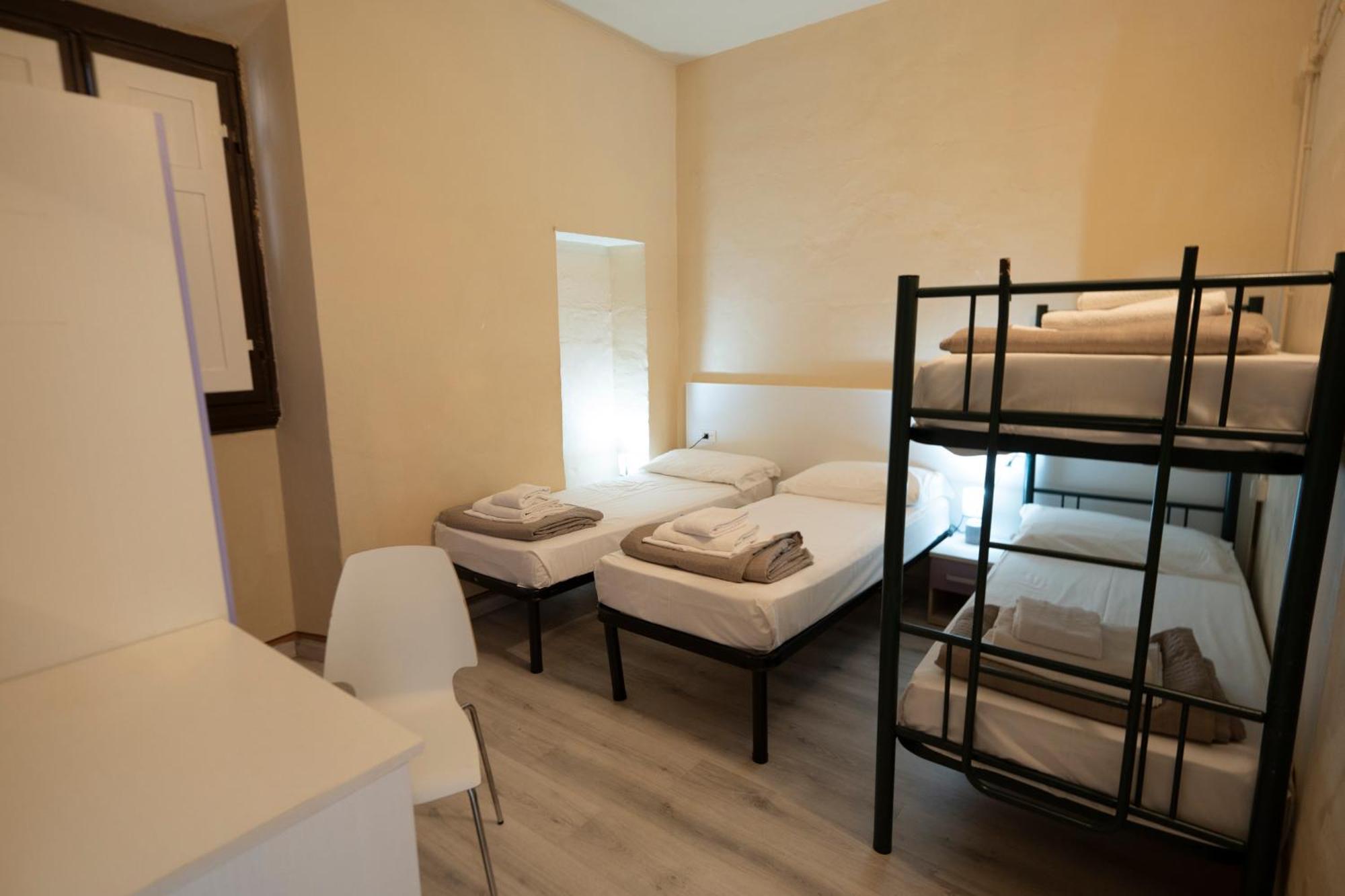 Hotel & Hostel 7 Florenz Exterior foto
