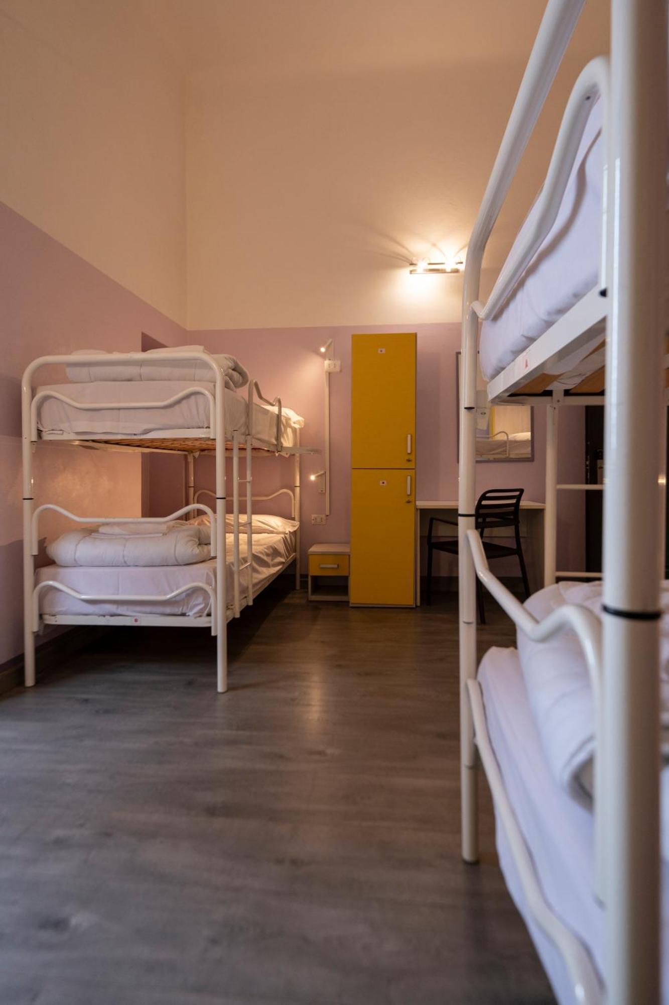 Hotel & Hostel 7 Florenz Exterior foto
